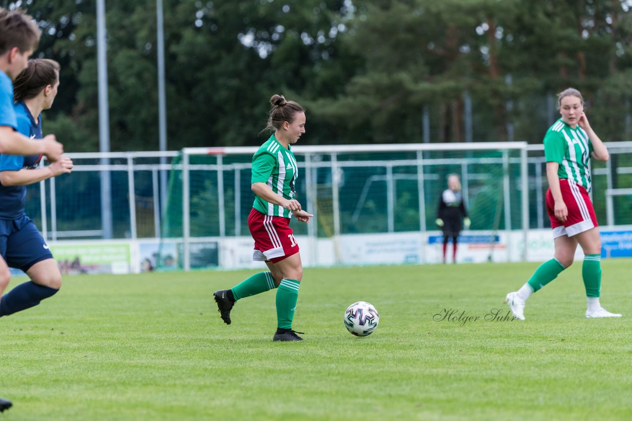 Bild 110 - F SV Boostedt - SV Fortuna St. Juergen : Ergebnis: 2:1